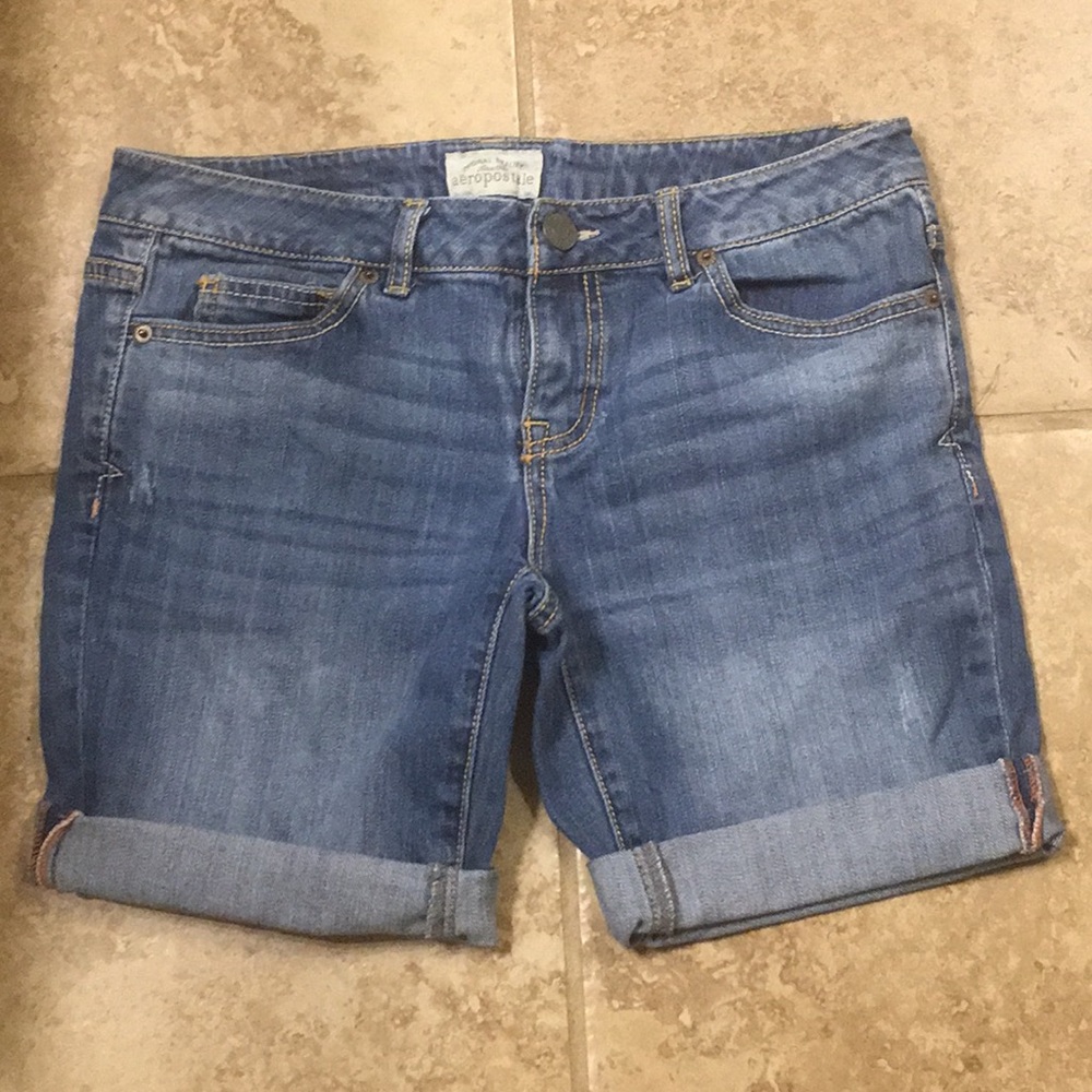 Aeropostale Jean shorts size 3/4